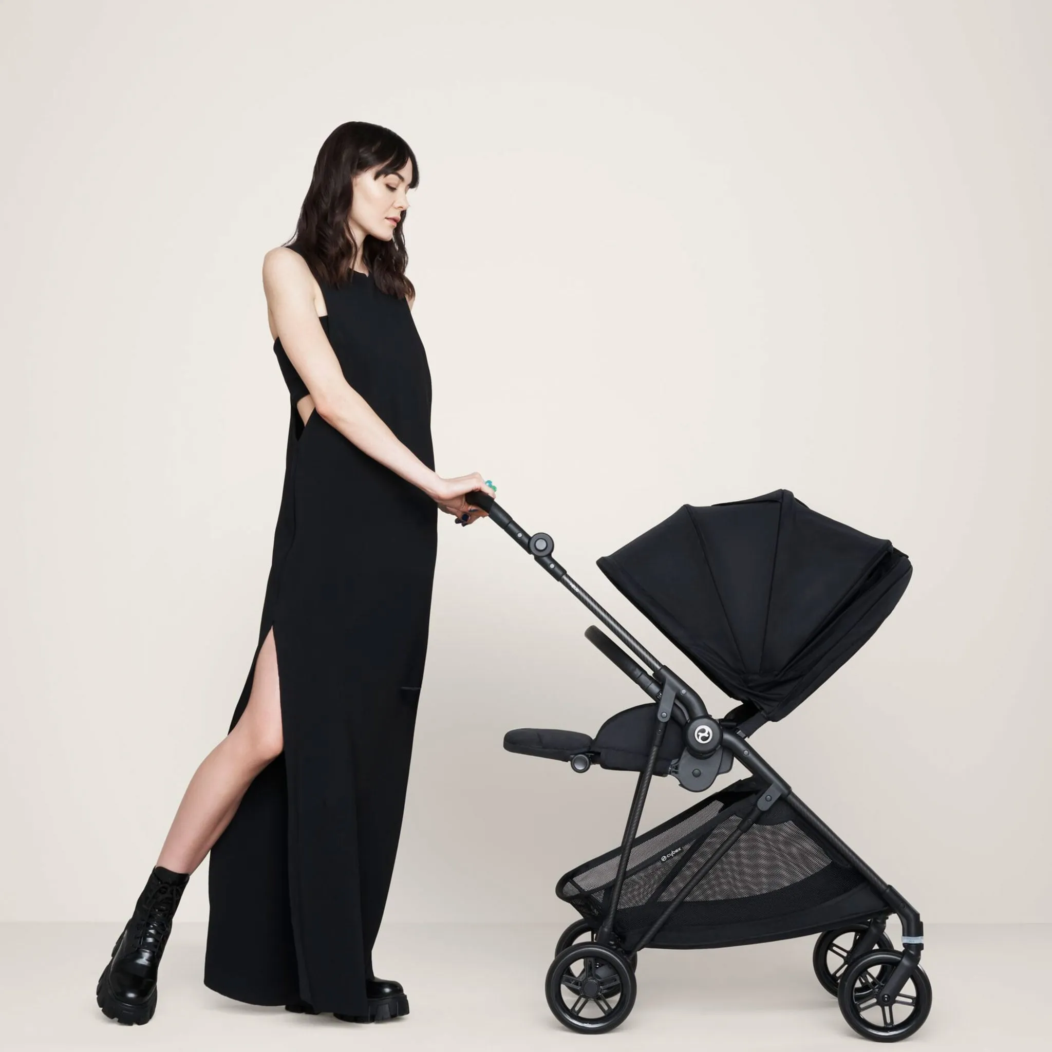 Cybex Poussette ultra légère Melio Carbon 3 - Noir lune