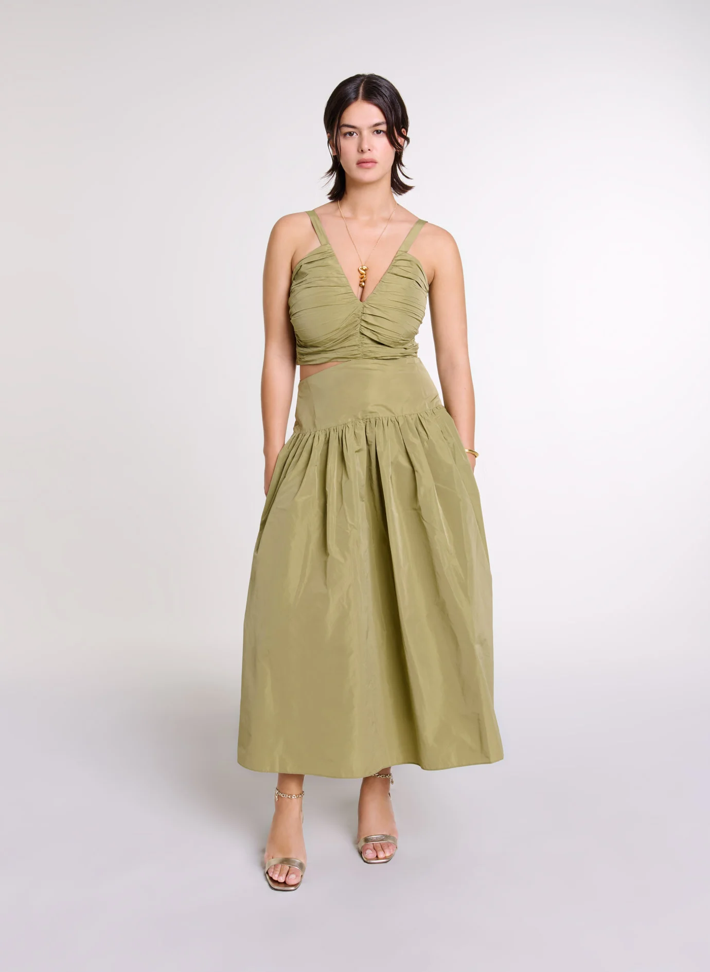 Robe longue col V en taffetas ajourée | Kaki