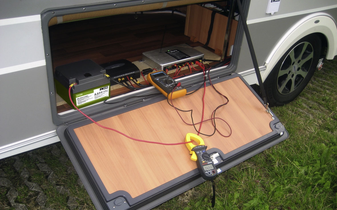 LiFePo4 Batterie, Verbraucherbatterie 20Ah mit 3A Ladegerät