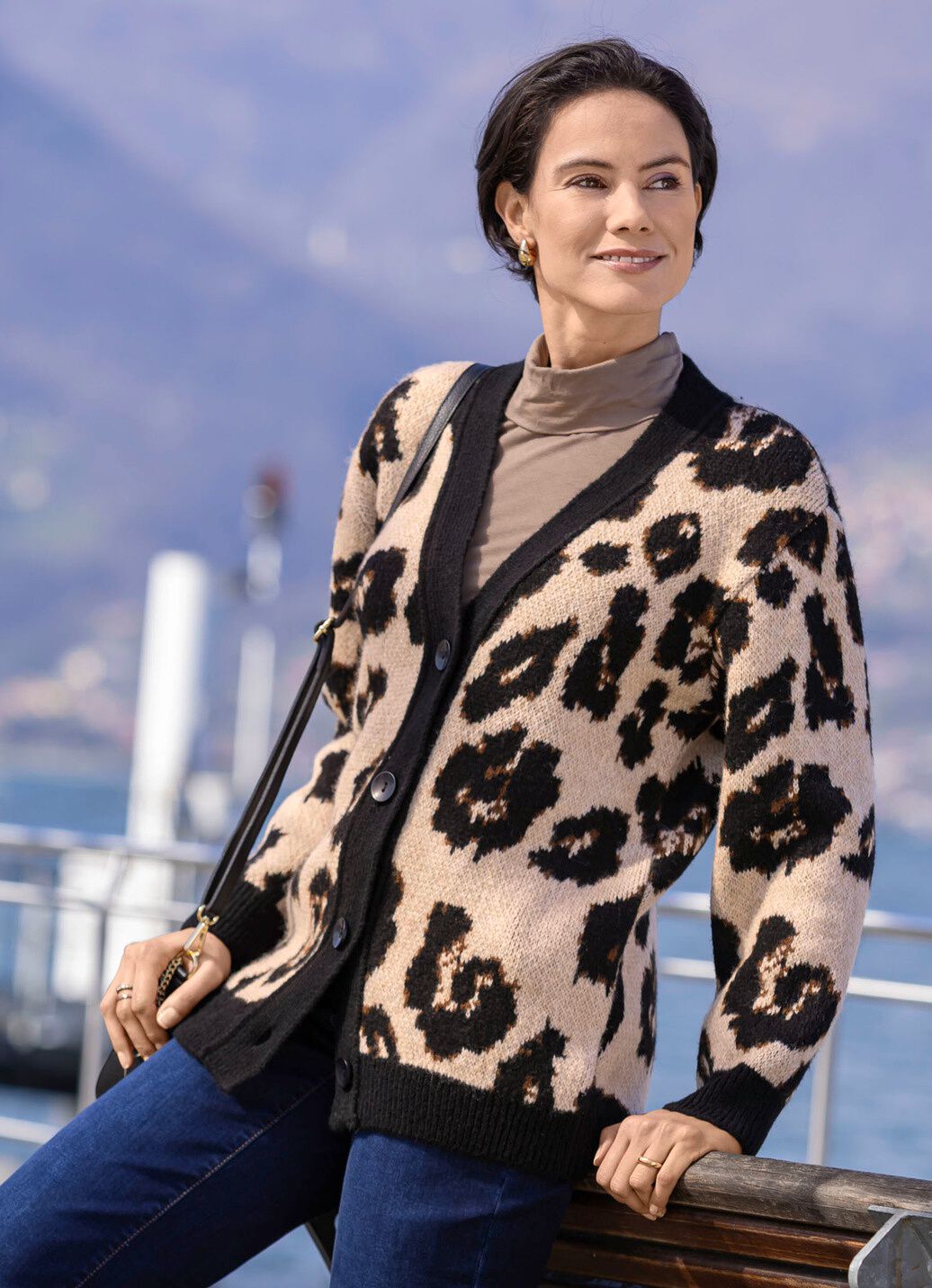 Strickjacke mit flauschigem Griff