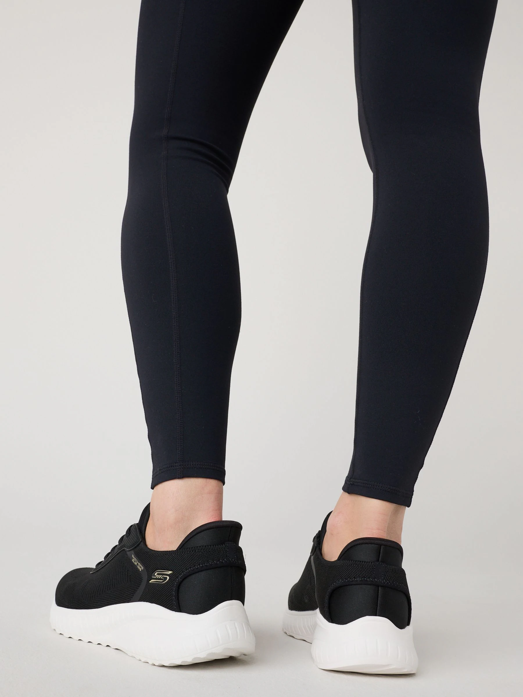 Zwart/wit - Skechers BOBS Sport Squad Chaos Slip In instapsneakers