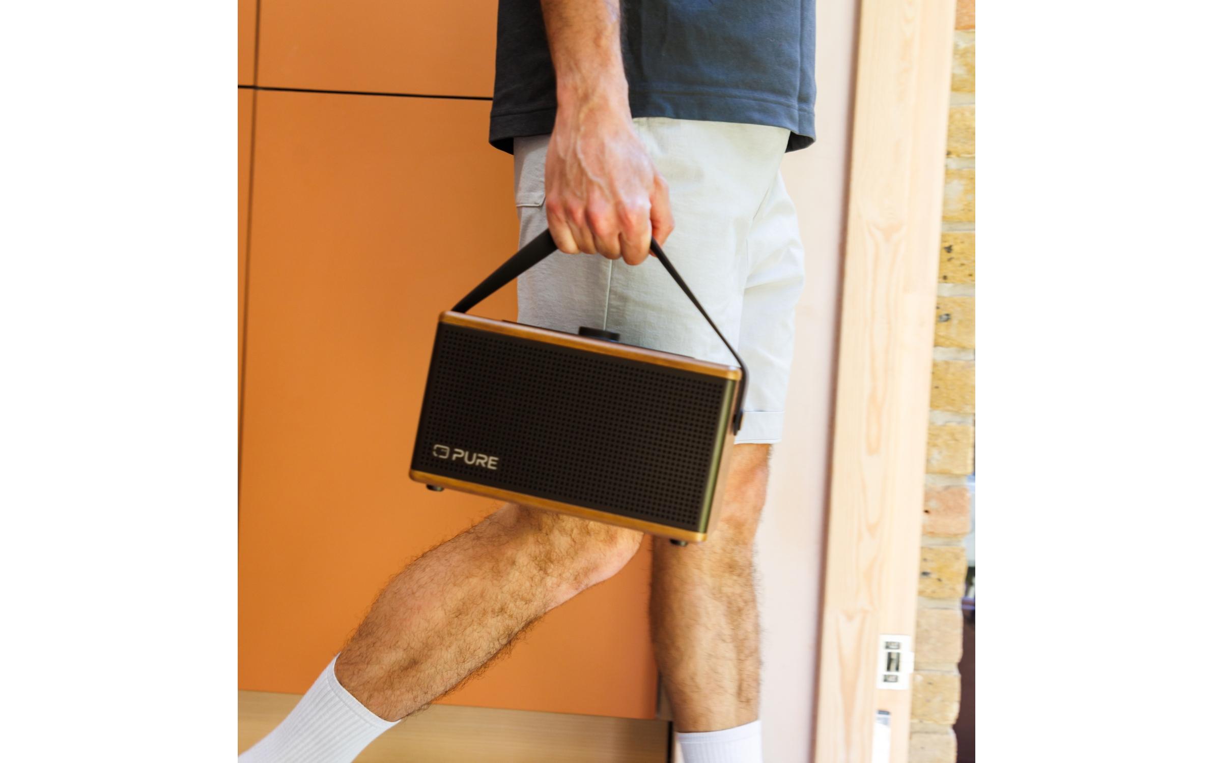 DAB+ Radio Pure Classic Aura Schwarz<br>Tragbarer Bluetooth-Lautsprecher mit integriertem DAB+ Radio