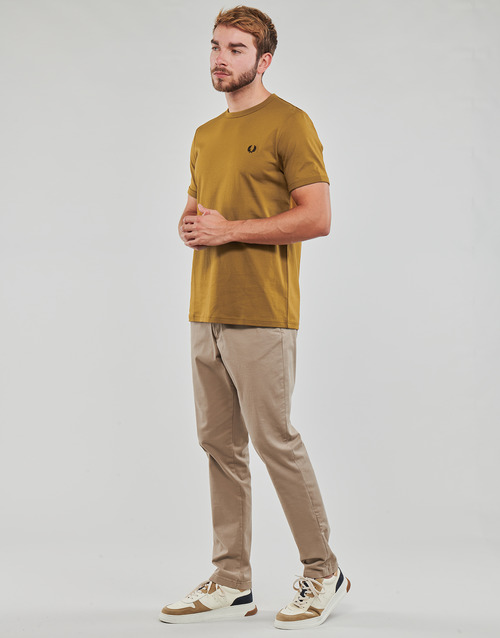 Fred Perry - RINGER T-SHIRT - Moutarde