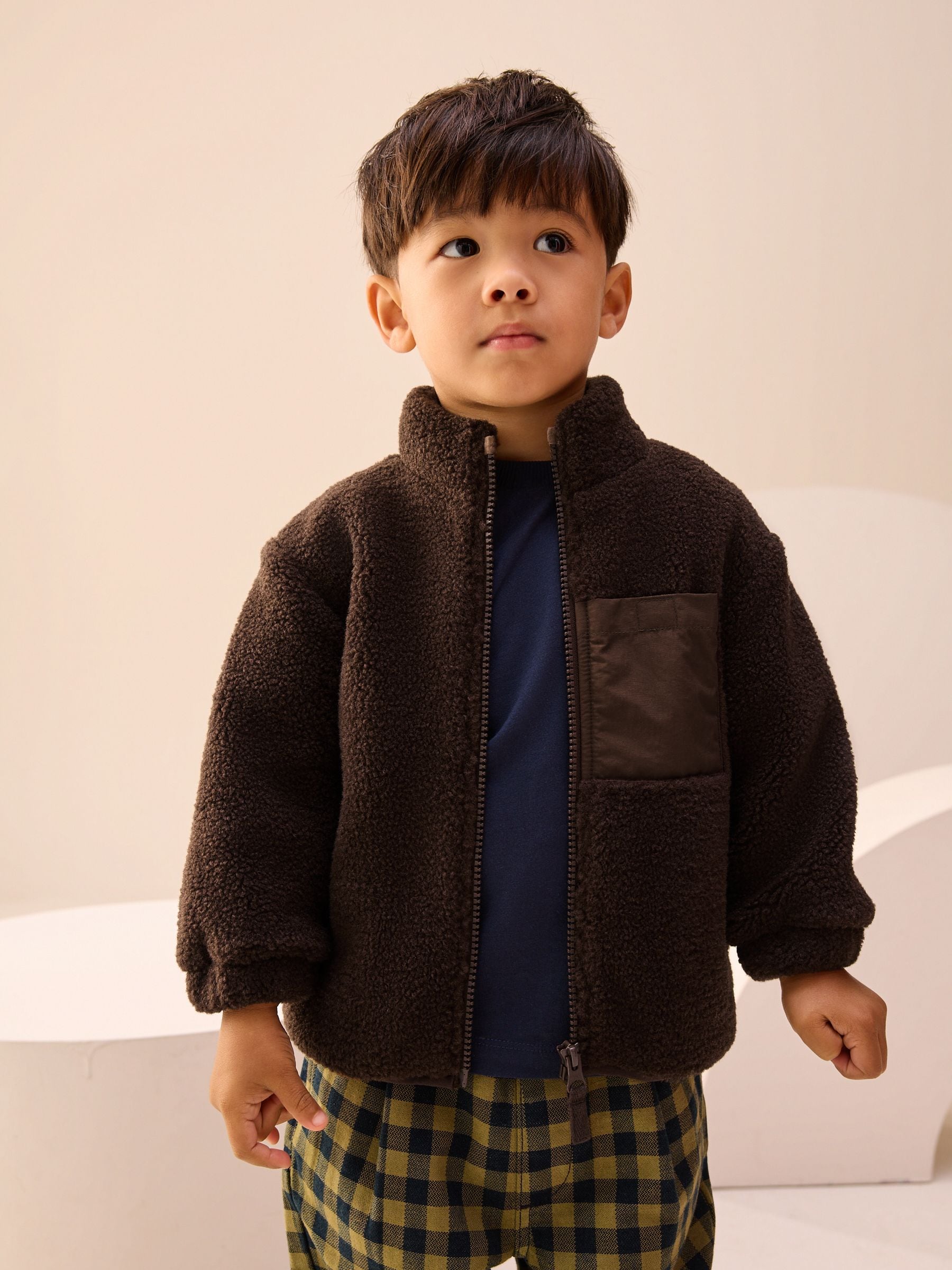 Chocoladebruin - Effen fleece met rits en trechterhals (3mnd-7jr)