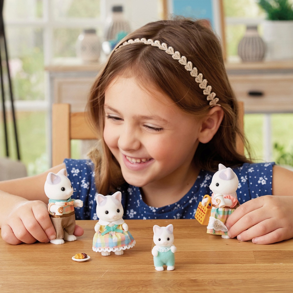 Sylvanian Families Latte Cat Familie