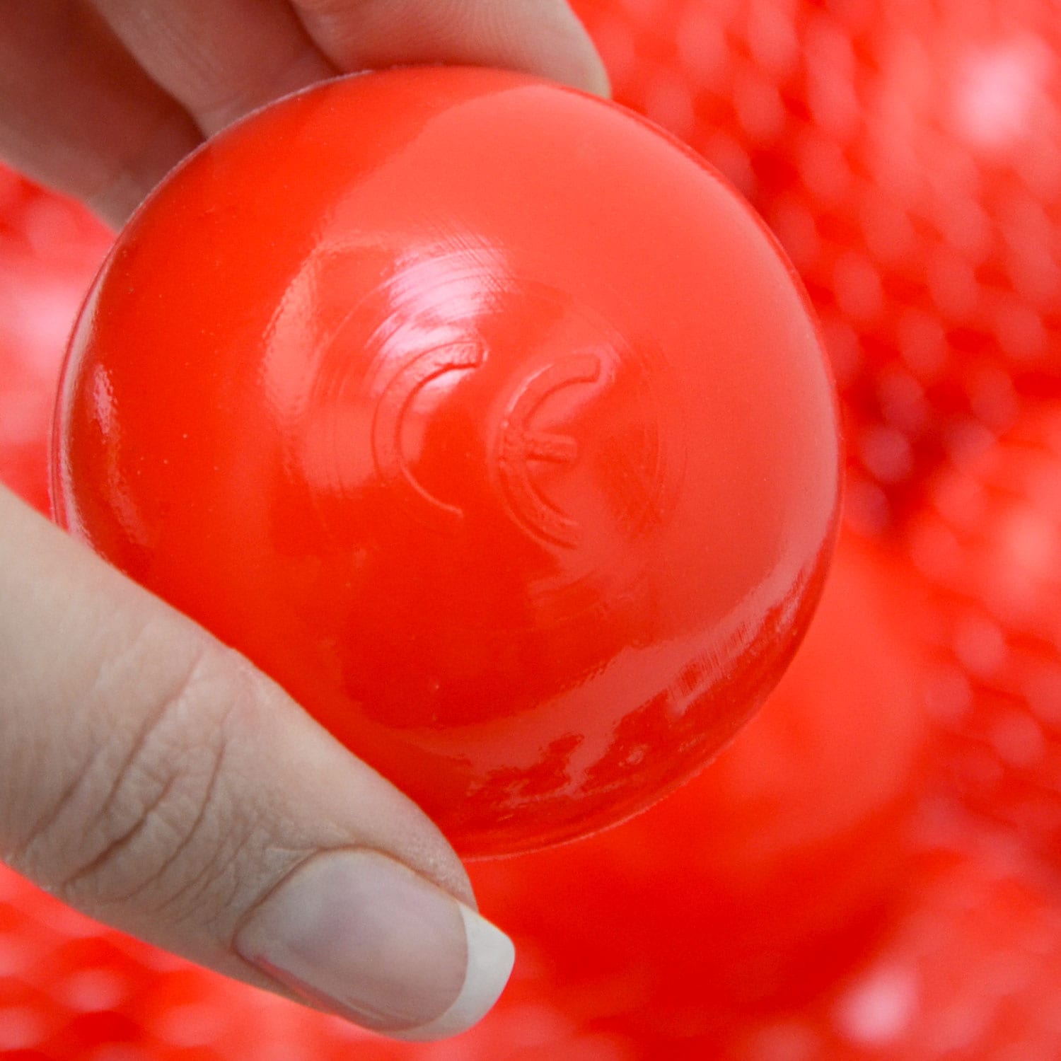 50 Bälle für Bällebad 5,5cm Babybälle Plastikbälle Baby Spielbälle Rot