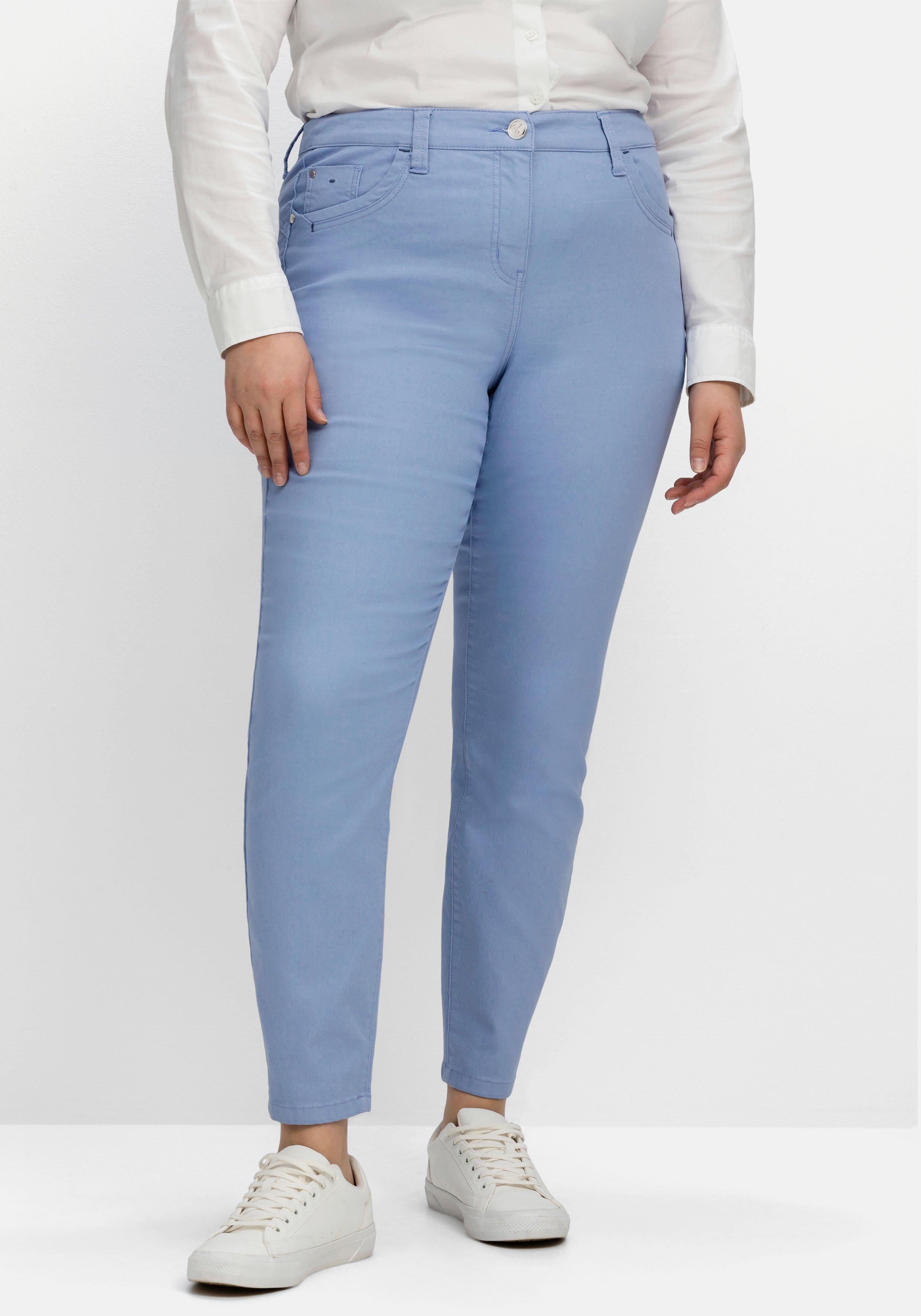 Schmale Hose im Coloured-Denim-Look