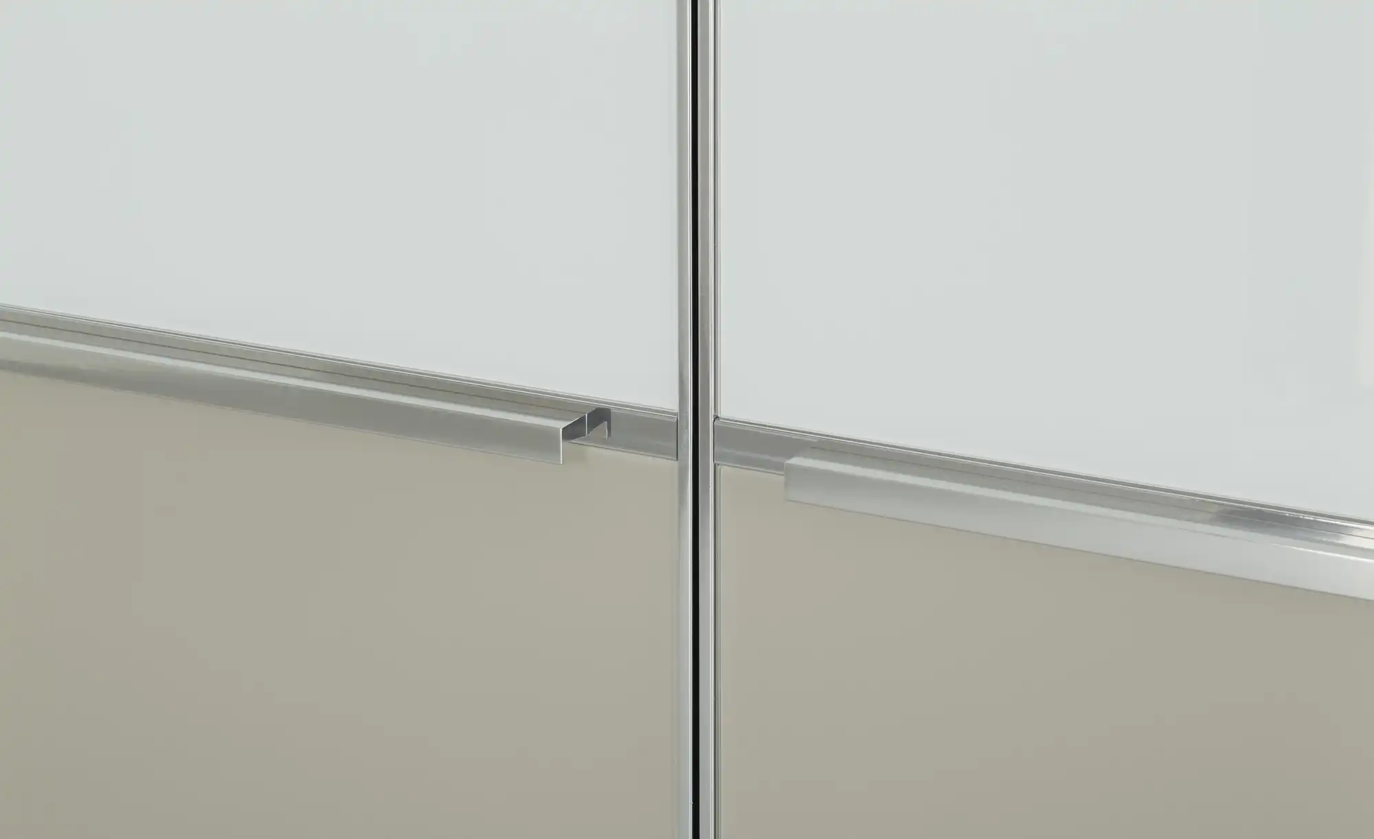 Drehtürenschrank Velua 2