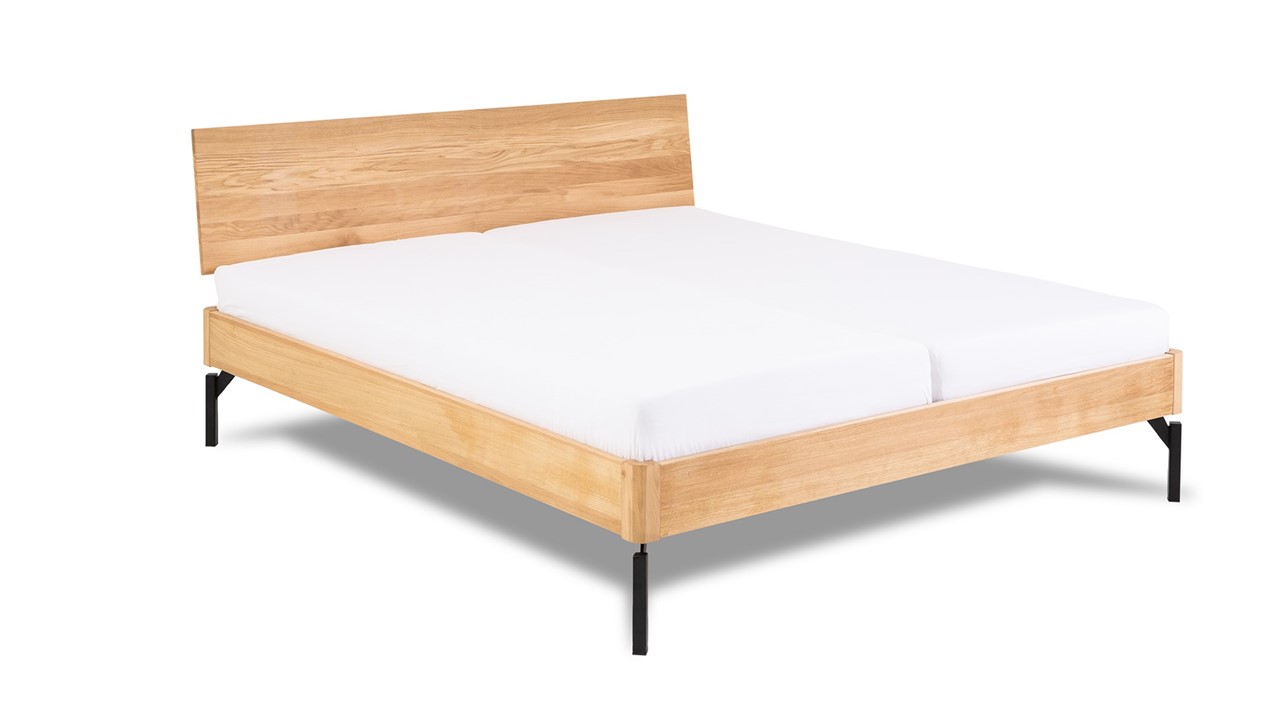 Bed Sky met hoofdbord hout en poten metaal eiken honing
