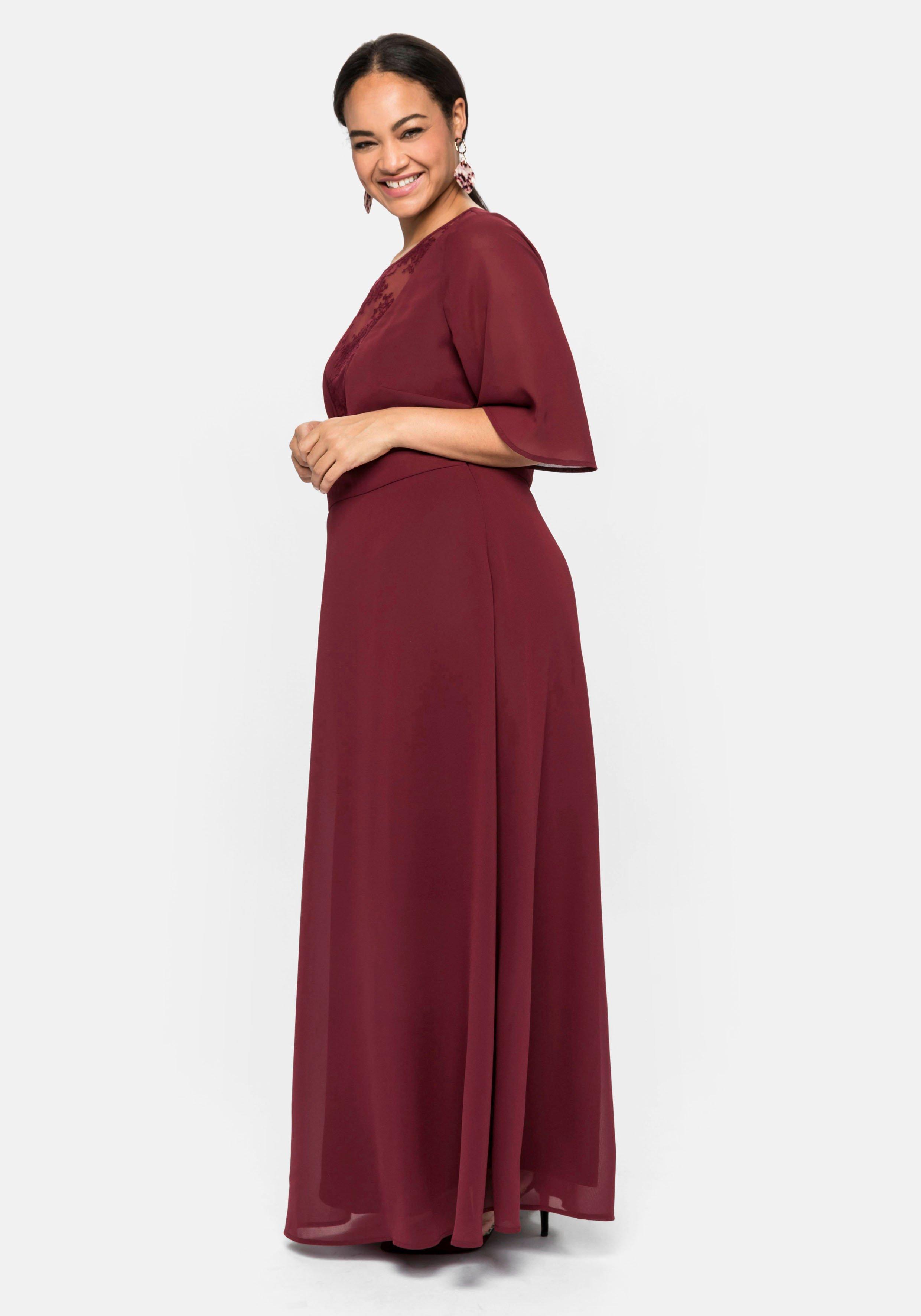 Abendkleid aus Chiffon, mit Spitzen-Einsatz