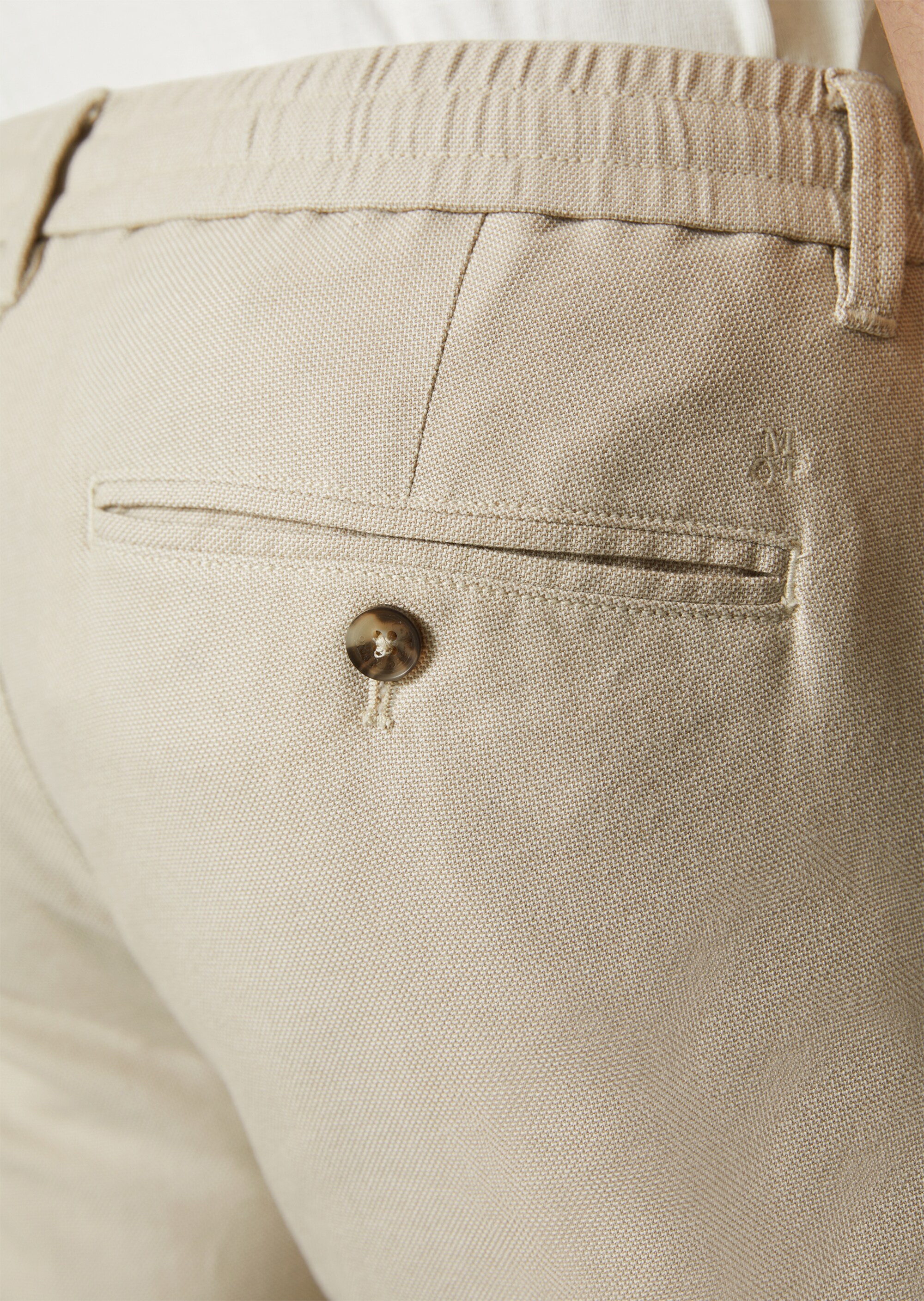 Chino Modell STIG JOGGER pleats shaped mit Bundfalten-Details
