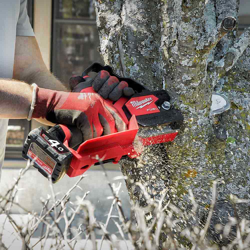 MILWAUKEE 12V FUEL™ HATCHET™ 6" Pruning Saw Skin M12FHS-0