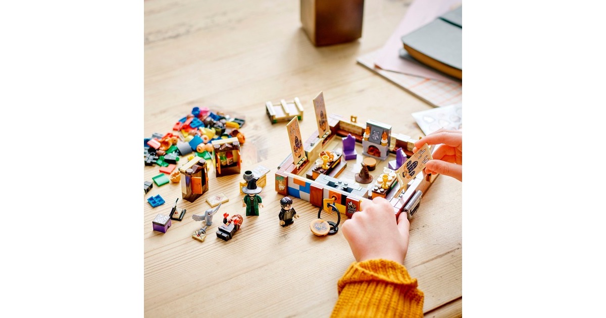 LEGOHarry Potter - Zweinstein magische hutkoffer Constructiespeelgoed  (76399)