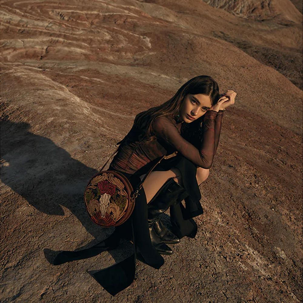 Myra Bag Round Bag Winds of the Rose