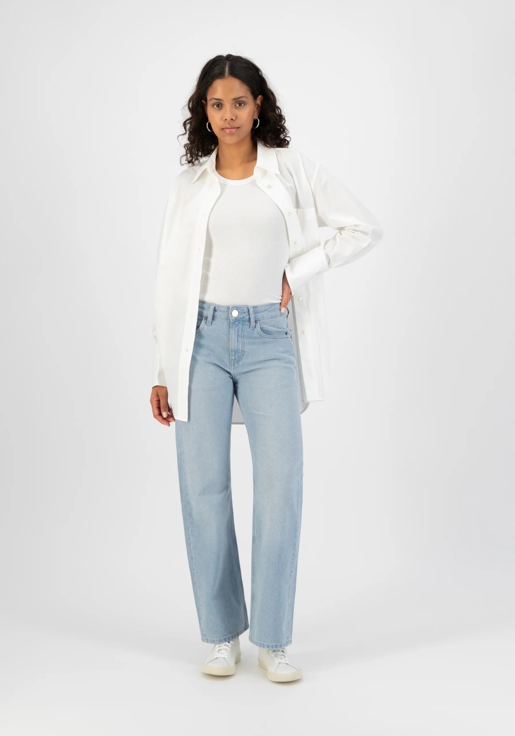 Mud Jeans Damenjeans Loose Jamie Sunny Stone