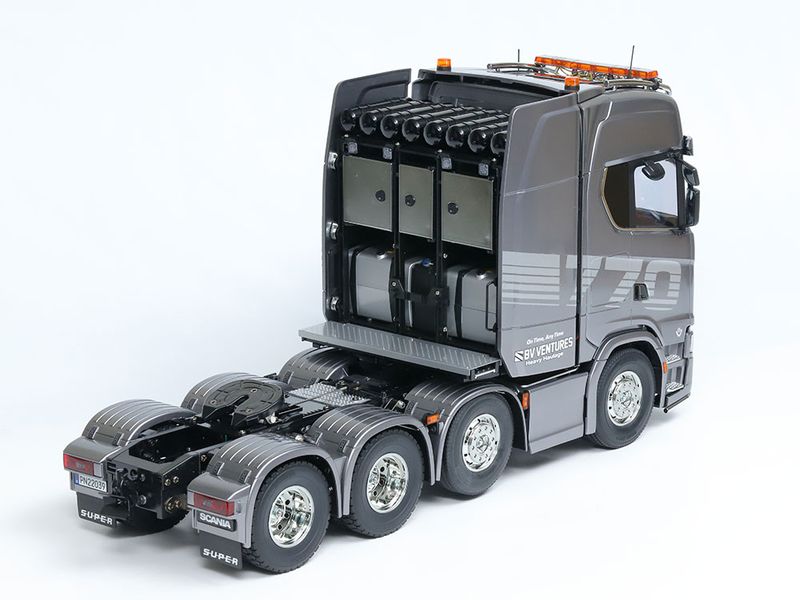 Tamiya Lastwagen Scania 770 S 8x4/4, Bausatz, 1:14 4-Achs Sattelschlepper mit 3-Gang Getriebe