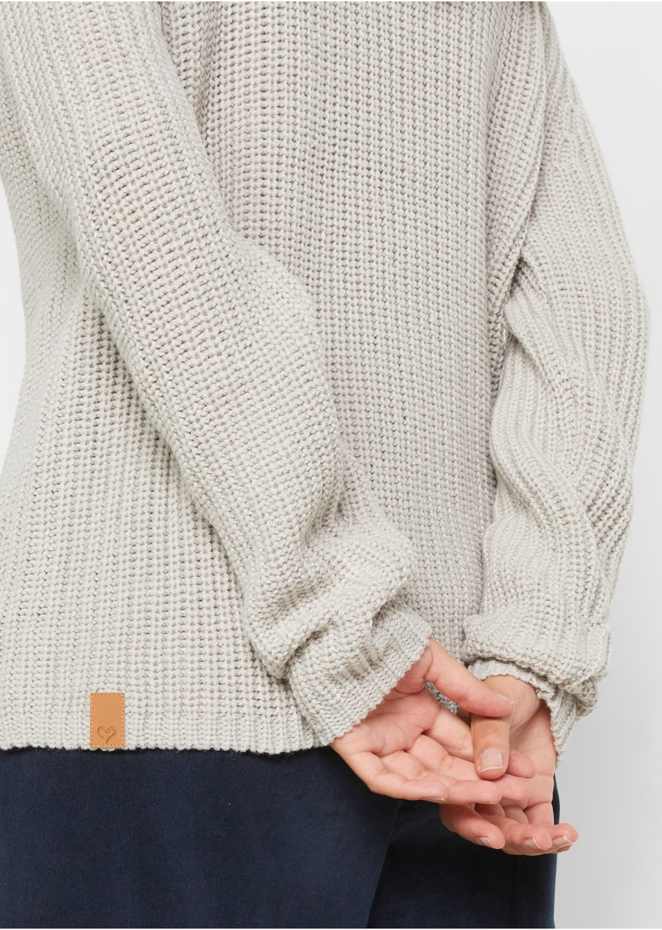 Pull en grosse maille avec col large