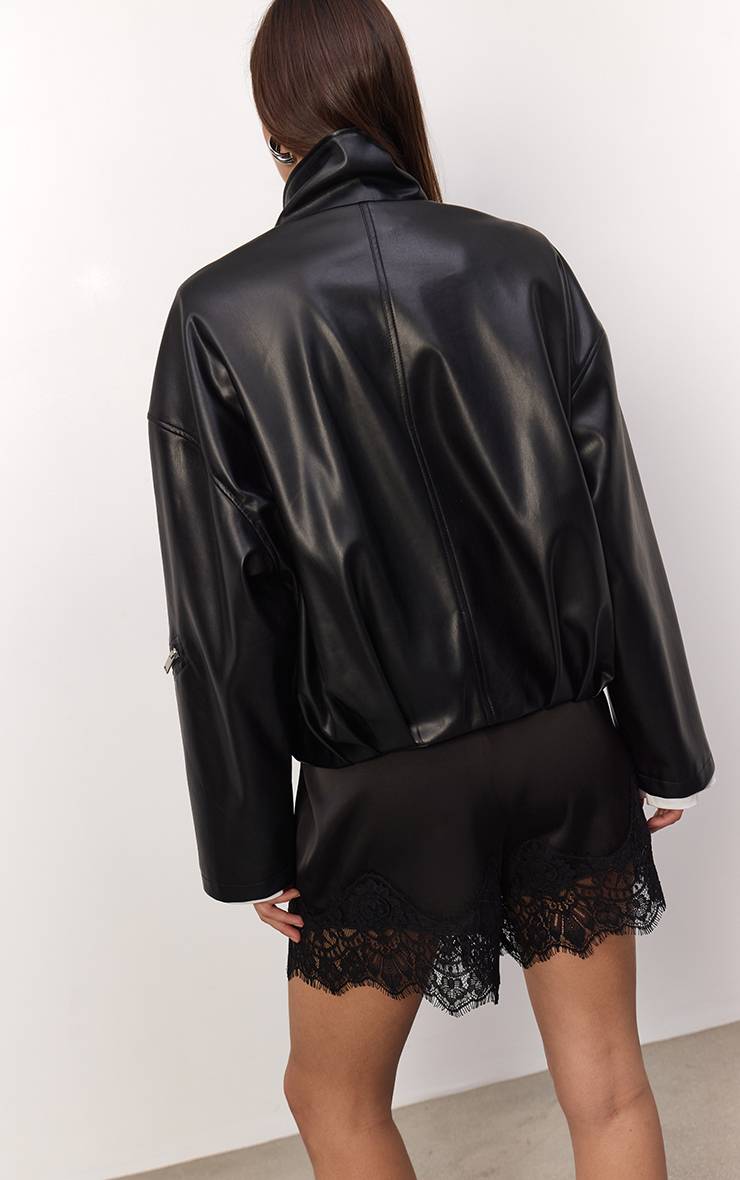 Noir Short En Satin À Cordon Avec Bordure En Dentelle