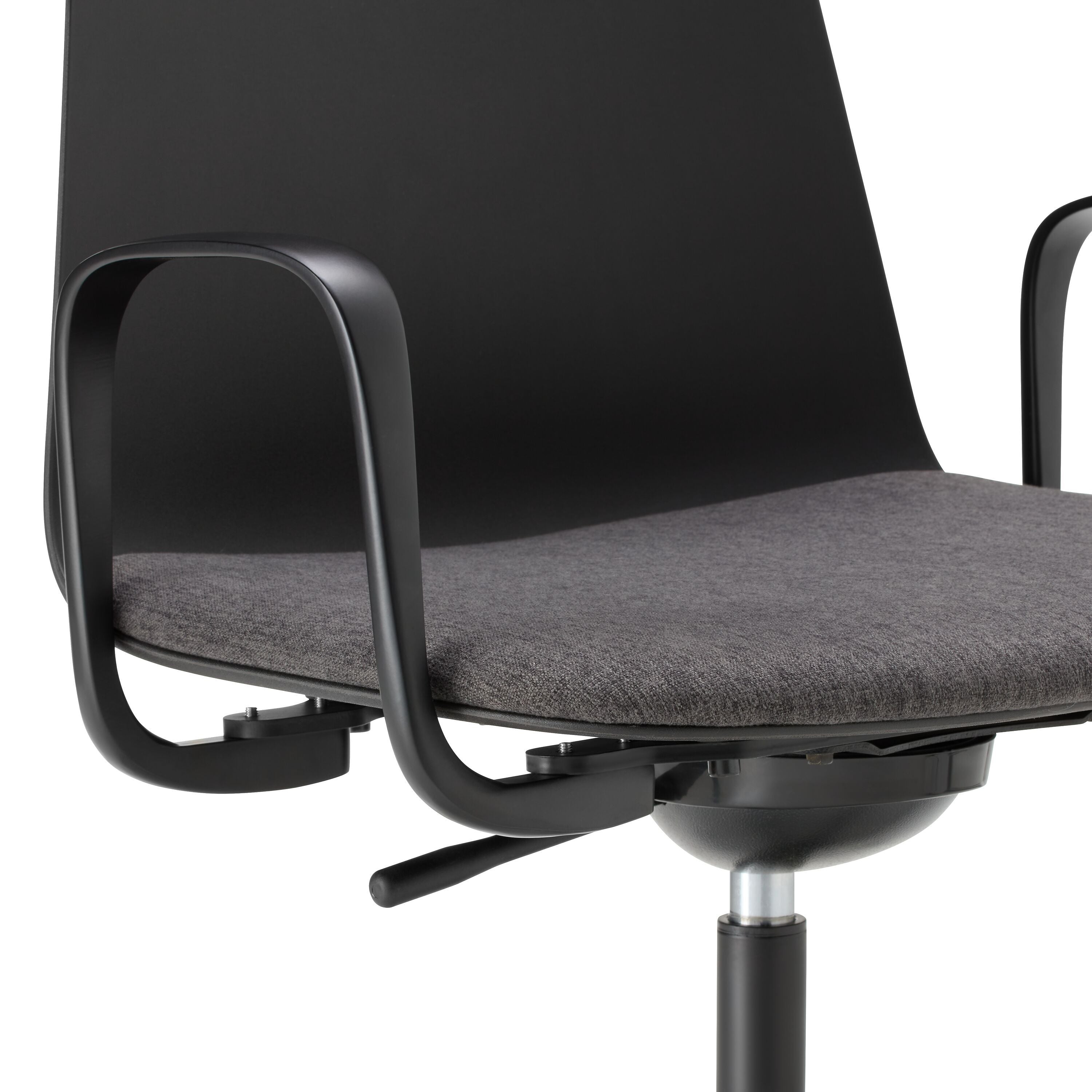 MUSK Bürostuhl - Schwarz / B: 65.5 cm x T: 65.5 cm x H: 84.5 cm