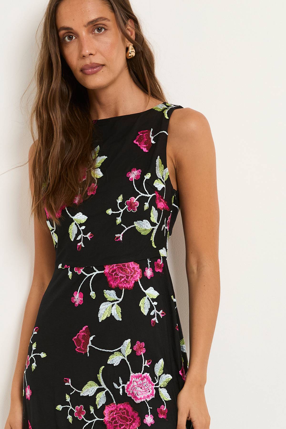Wallis Robe Midi Ajustée Et Évasée En Tulle Brodé De Fleurs