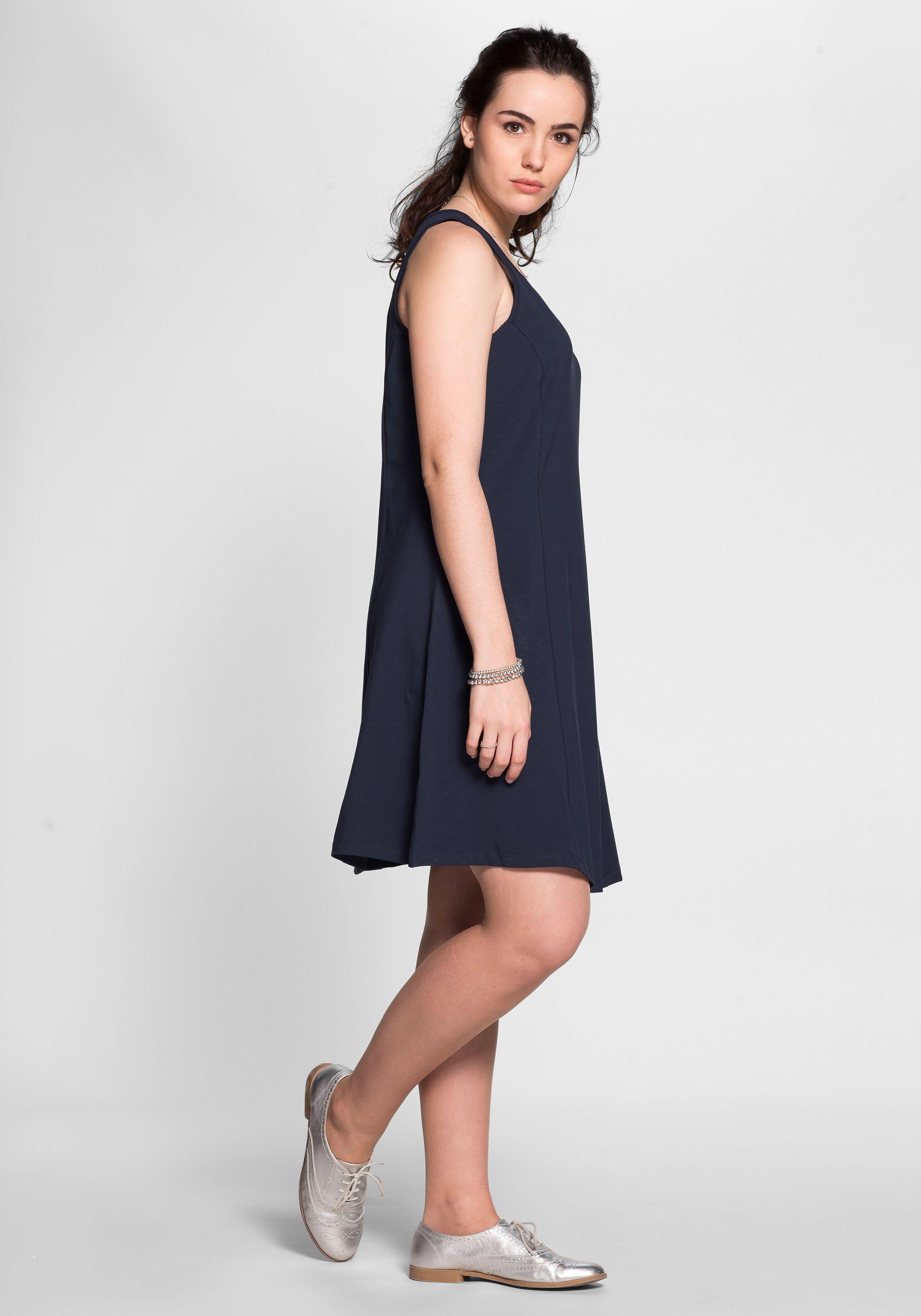 Kleid in A-Linie mit breiten Trägern