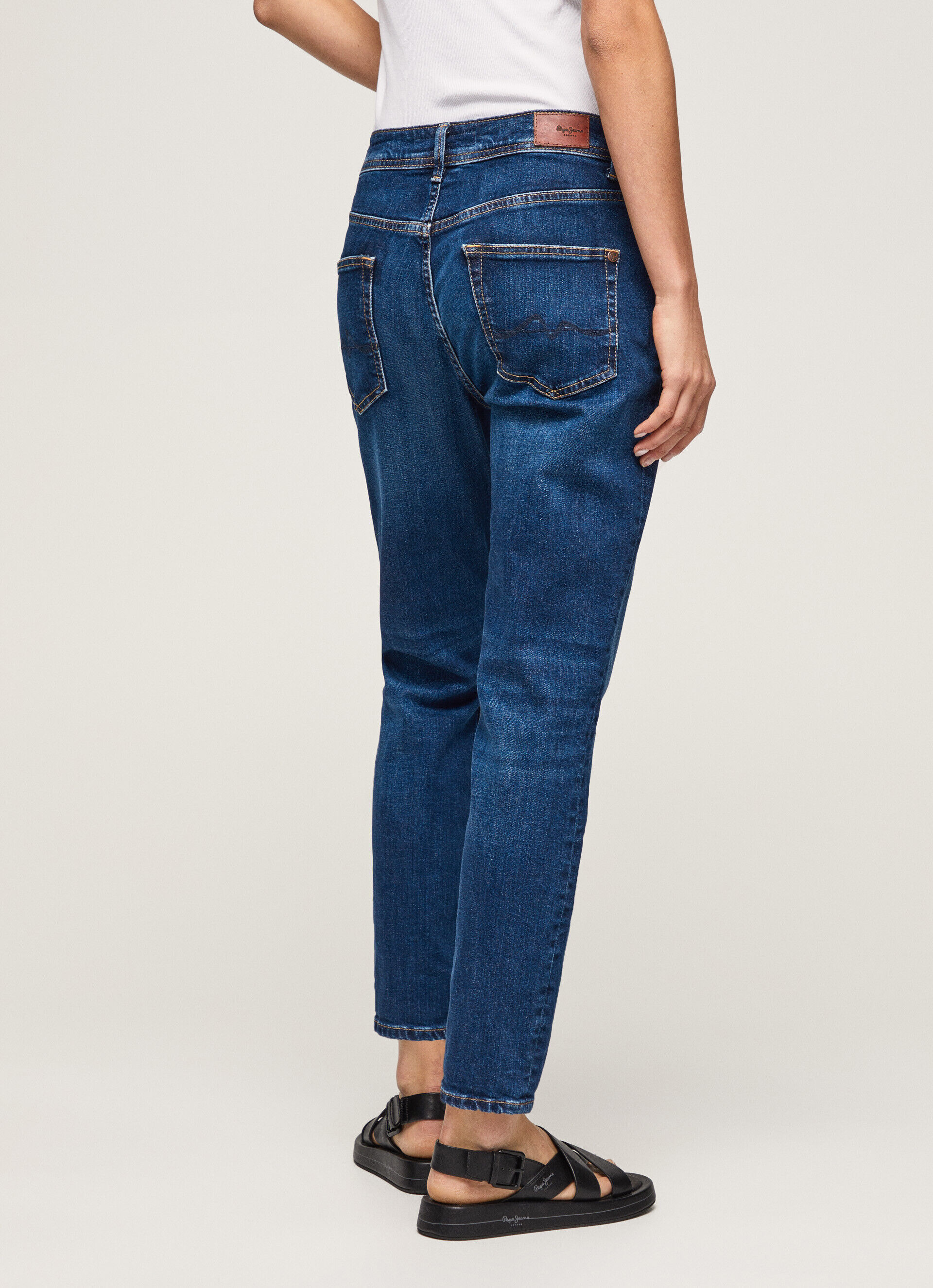 Calça jeans VIOLET FIT Relaxed High Waist - jeans