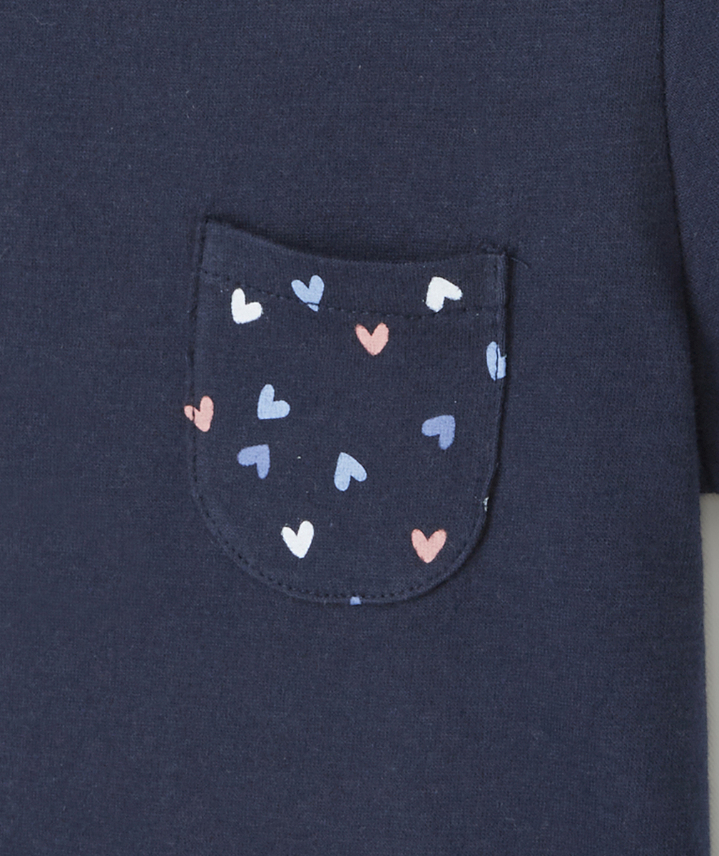 T-SHIRT BÉBÉ FILLE EN COTON BLEU MARINE ET IMPRIMÉ COEURS