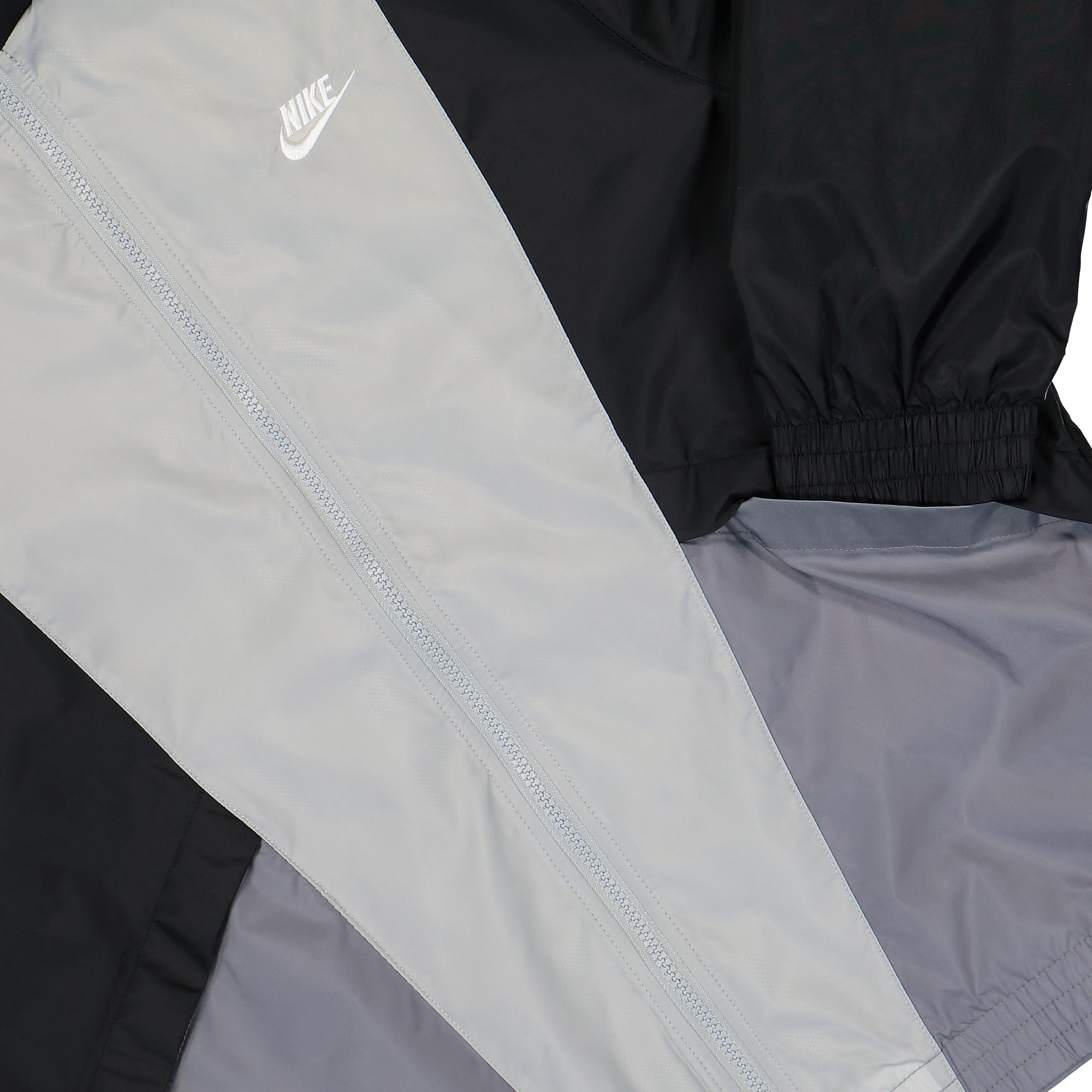 Nike<br>Club Woven Track Suit