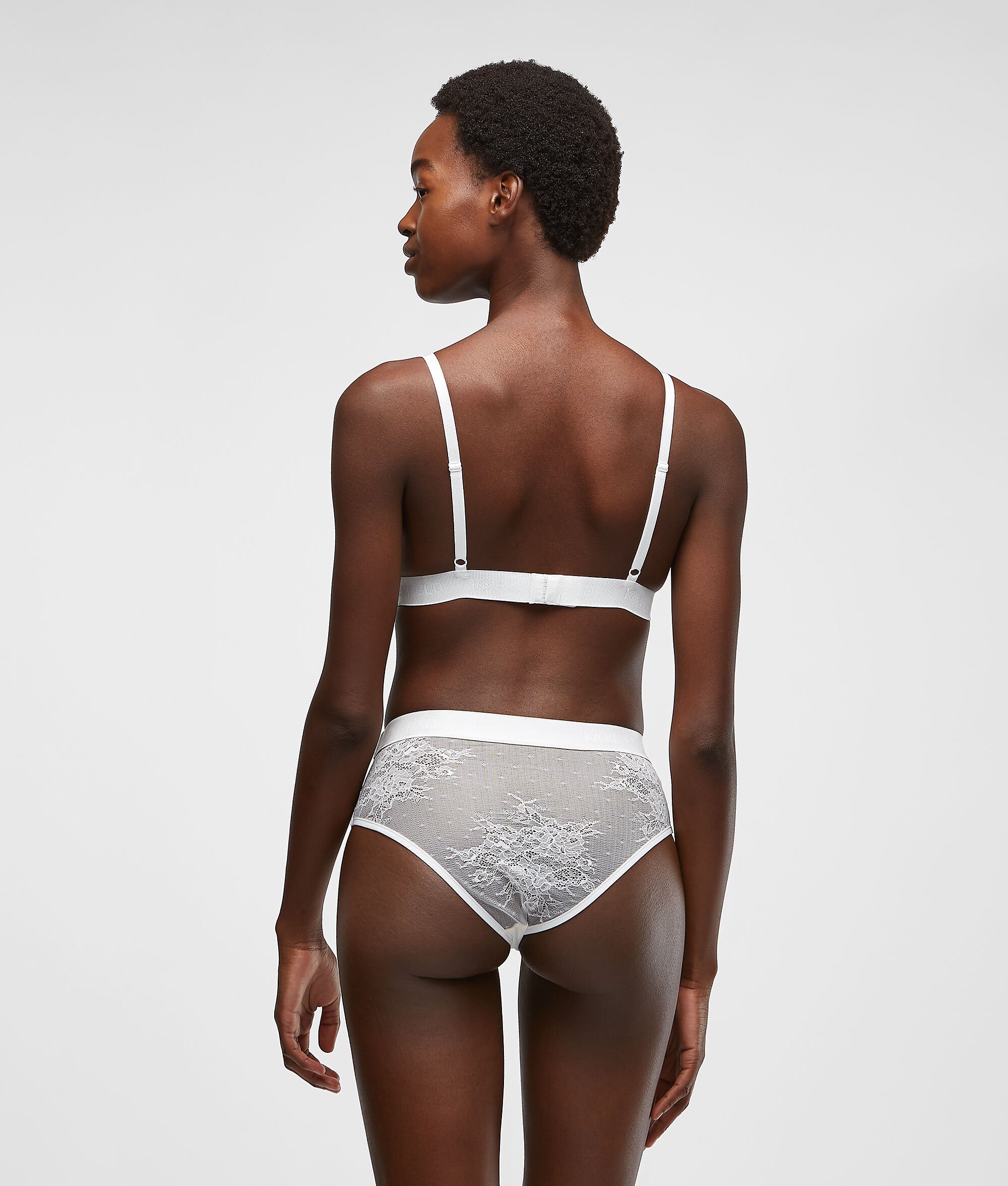 CULOTTES EN DENTELLE