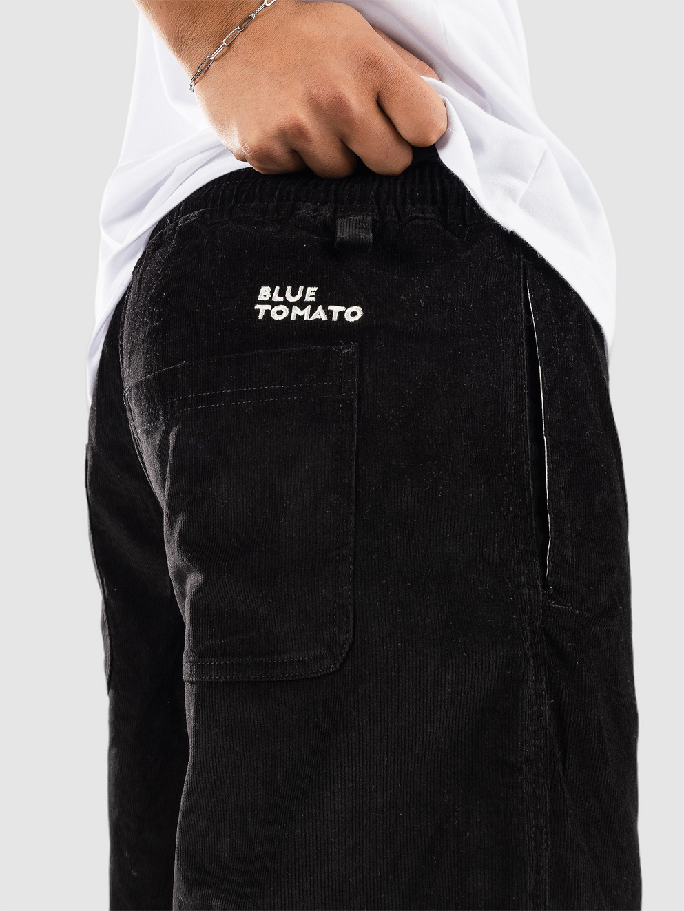 Blue Tomato Mini Cord Shorts black