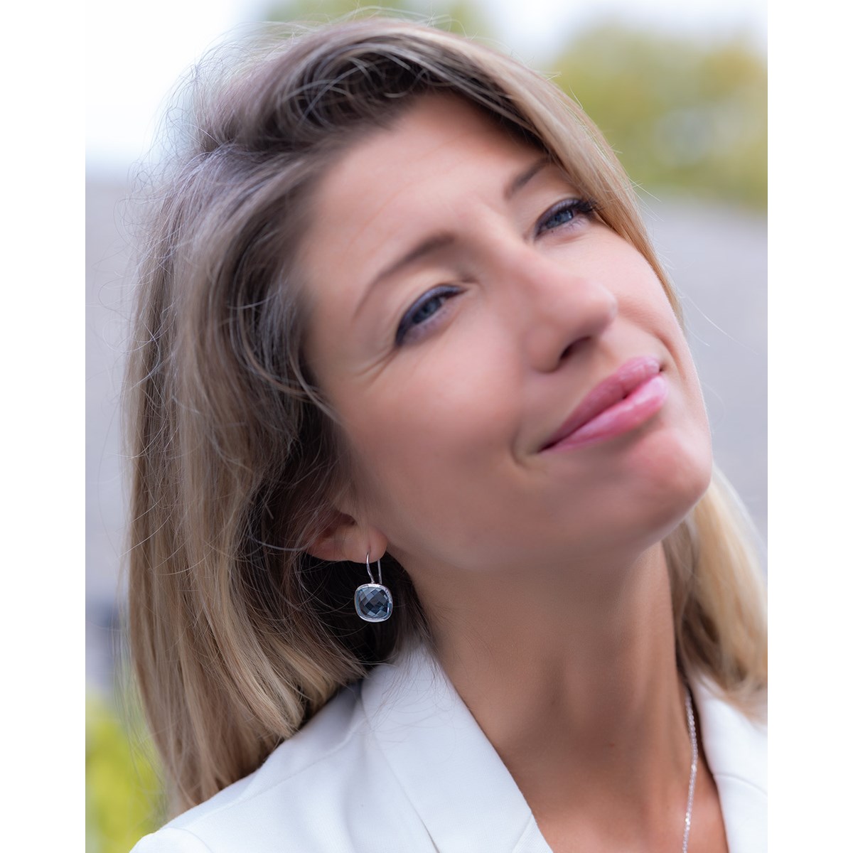 Collier Raffiné en Topaze Bleue - 38 Facettes, Argent 925 Rhodié, 9ct | Aden Boutique