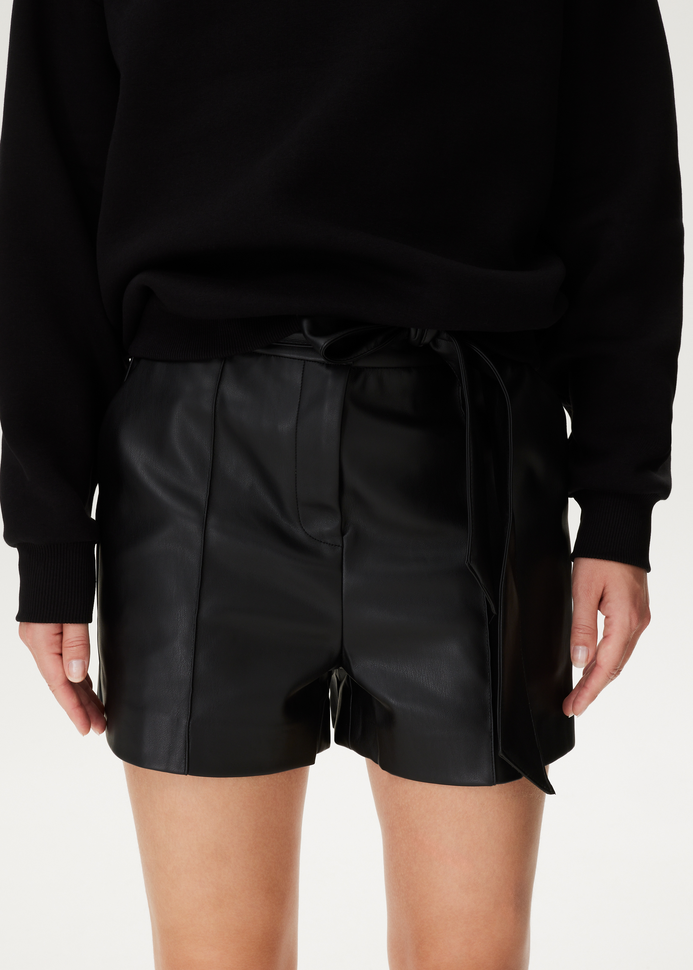 Shorts van imitatieleer