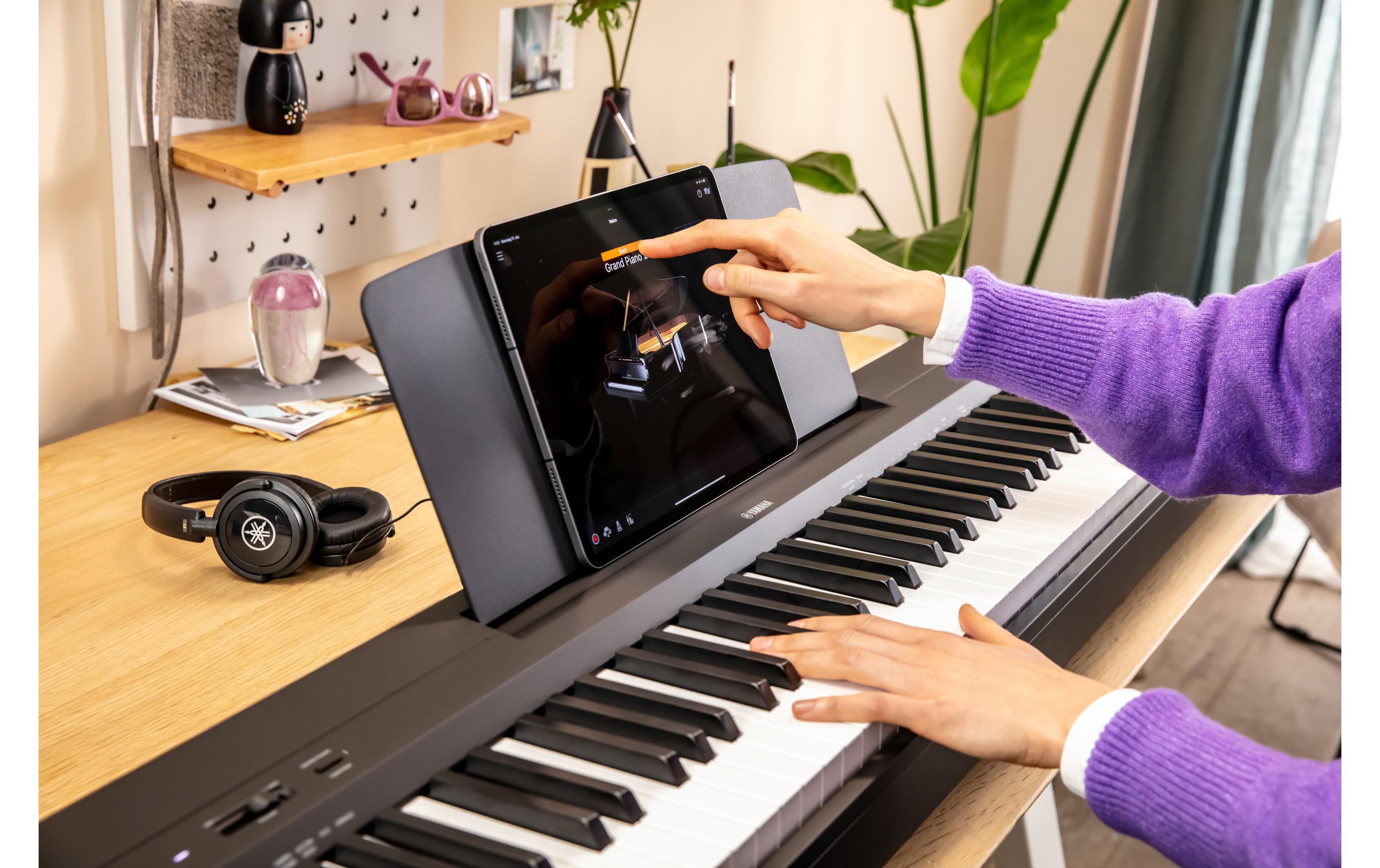 E-Piano P-145BT<br>Portables Piano mit 88 Tasten und Bluetooth