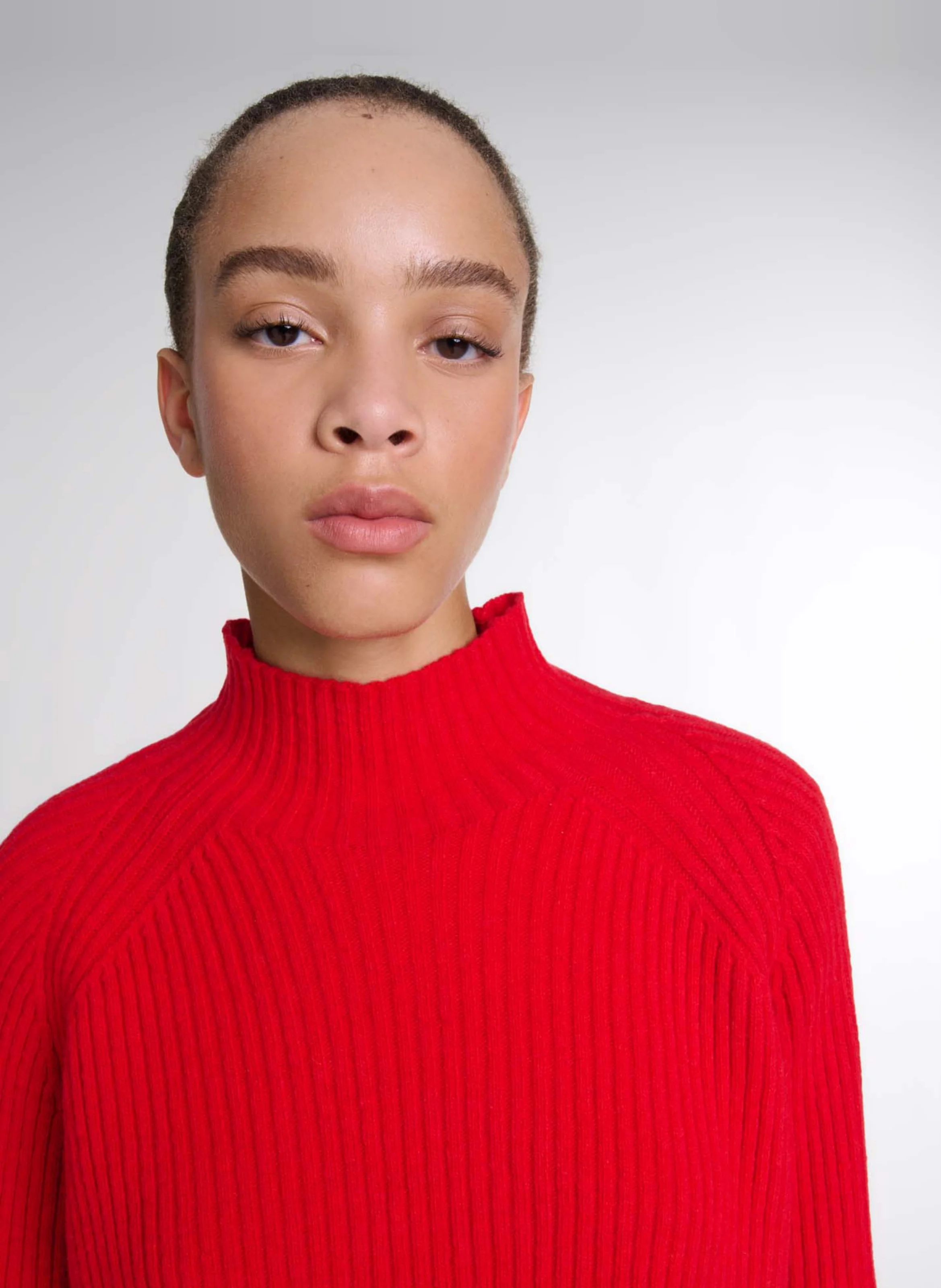 Robe courte à col montant | Rouge
