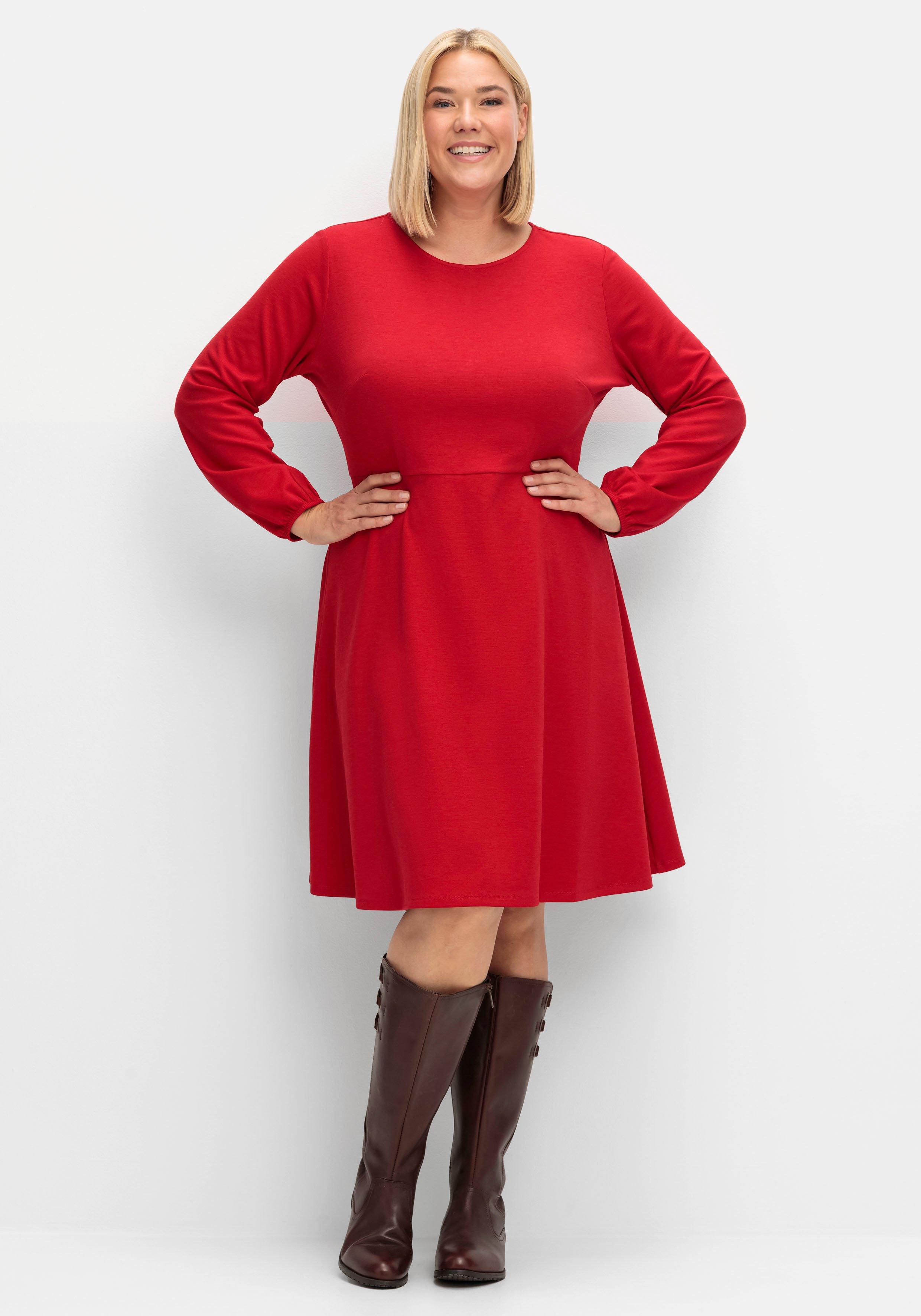 Kleid aus Interlock, mit ausgestelltem Rock