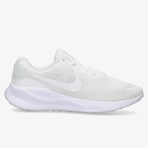 Nike Revolution 7