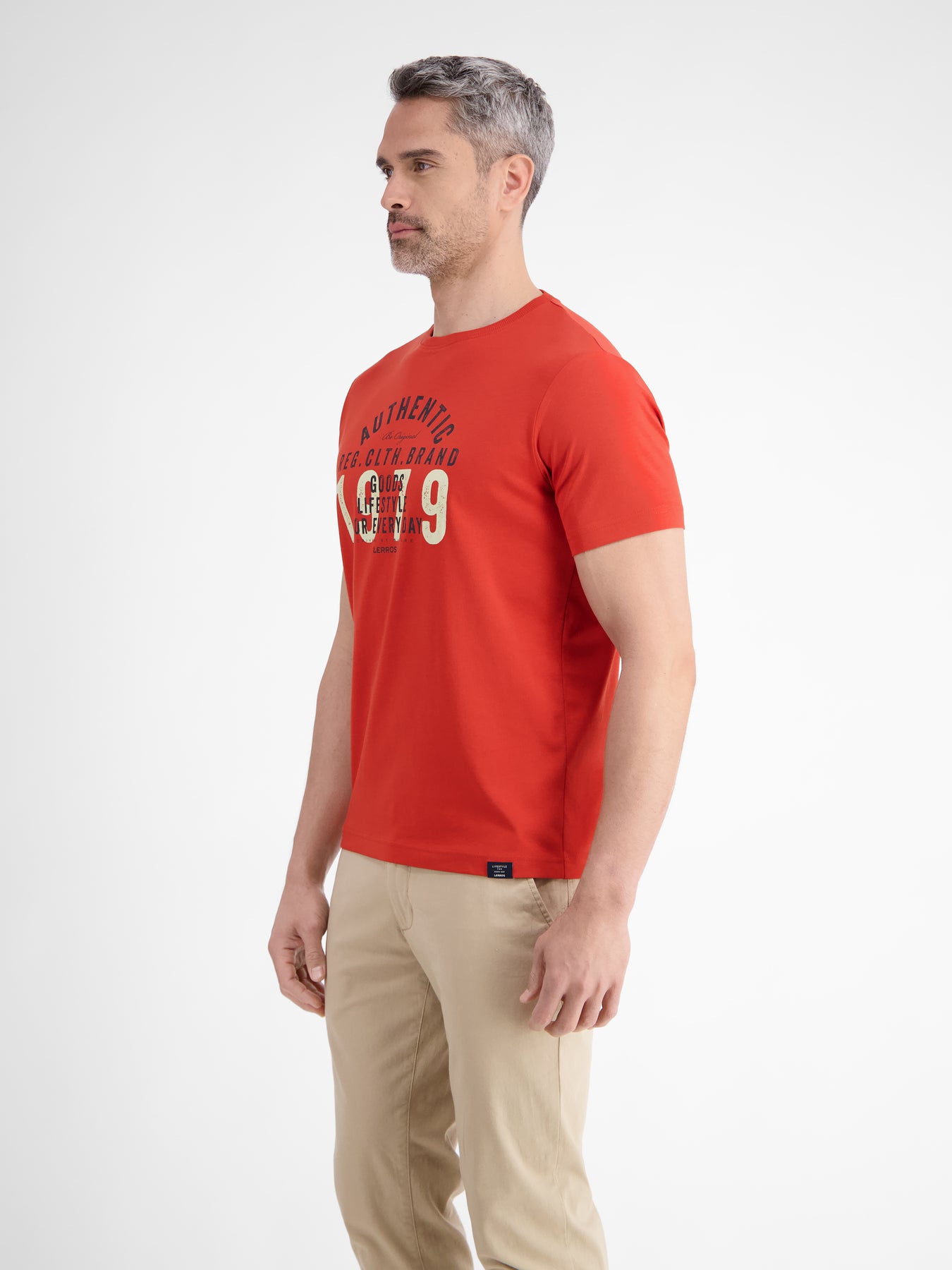 Unifarbenes T-Shirt mit Print