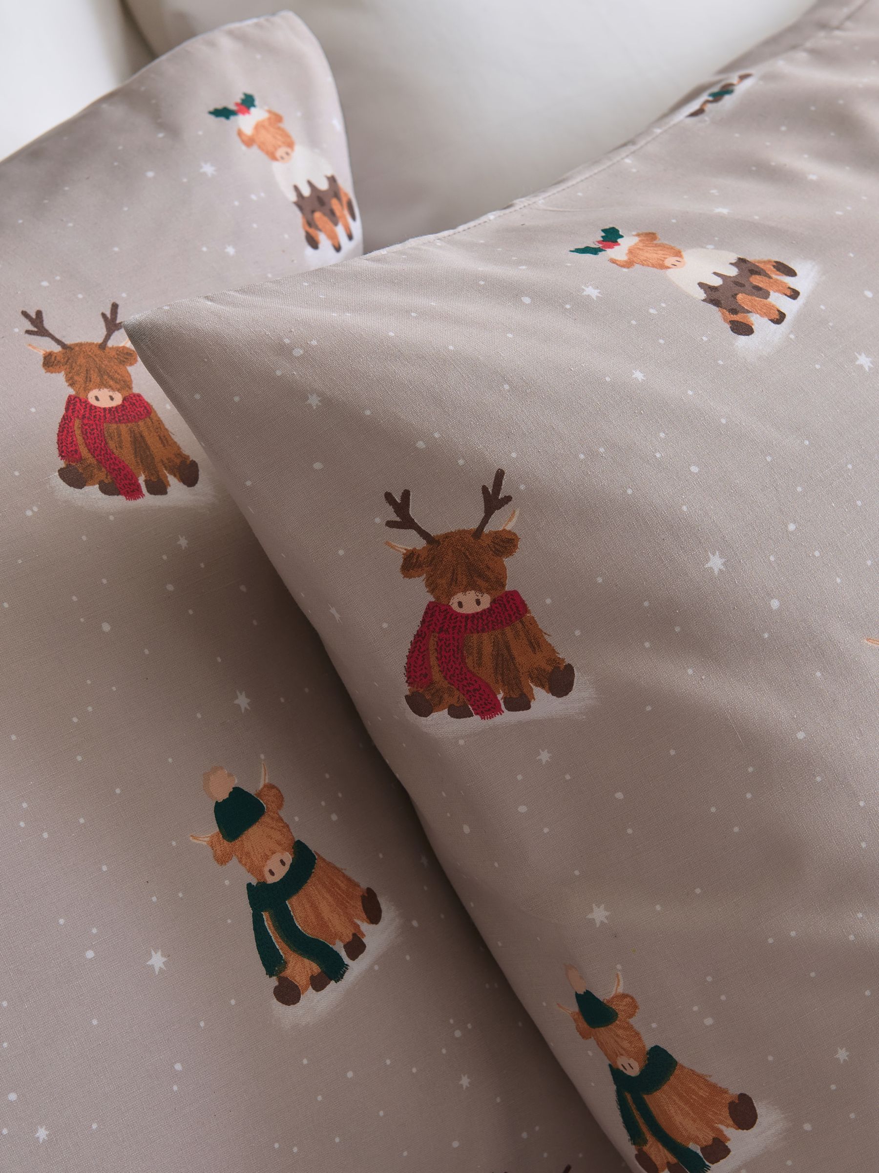 Set van hoeslaken en kussenslopen met kerstprint