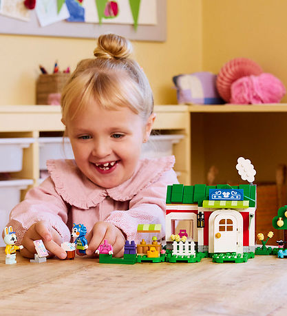 LEGO® Animal Crossing - Die Schneiderei der Schneiderschwestern