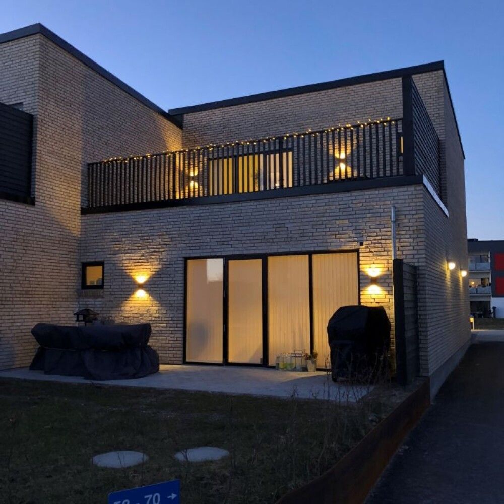VEGGLAMPE NORDLUX ROLD RUND LED SVART IP44