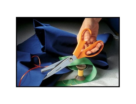 FISKARS - Kit de couture Ciseaux Classic cranteurs droitiers 23 cm
