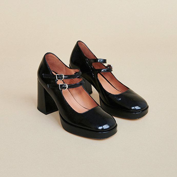 Babies à doubles brides et plateformes  en vernis plissé noir