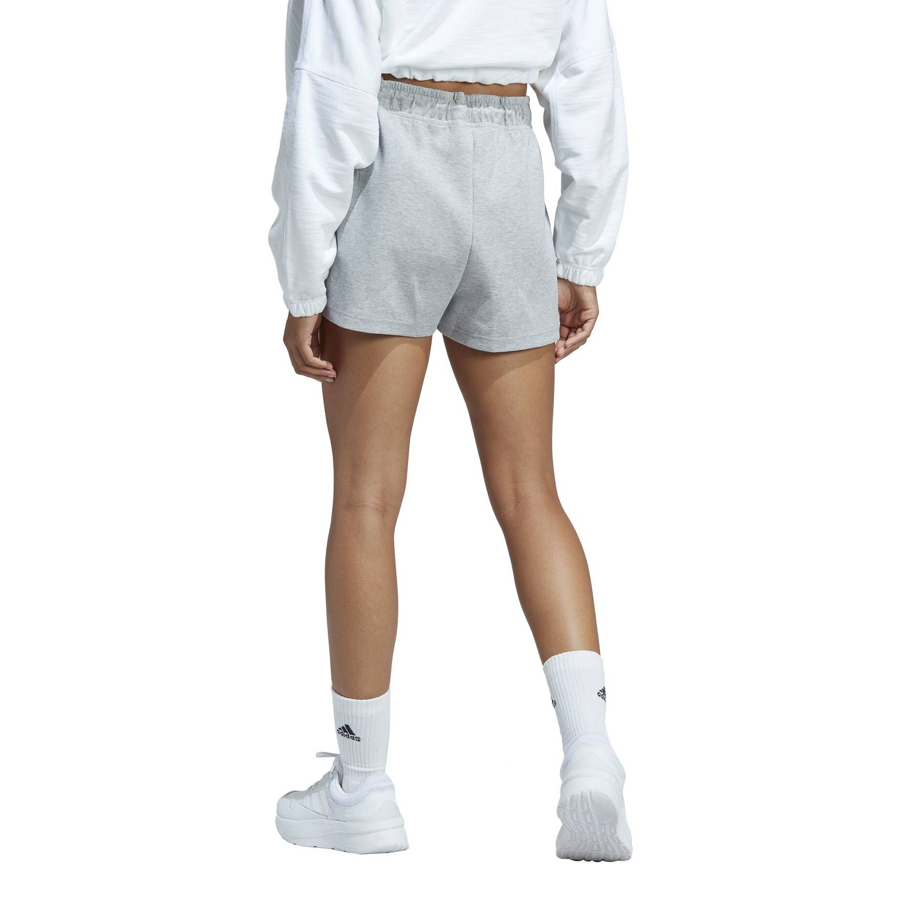 adidas Performance| Damen Sweatshorts FUTURE ICONS 3-STREIFEN SHORTSFuture Icons 3-Streifen Shorts