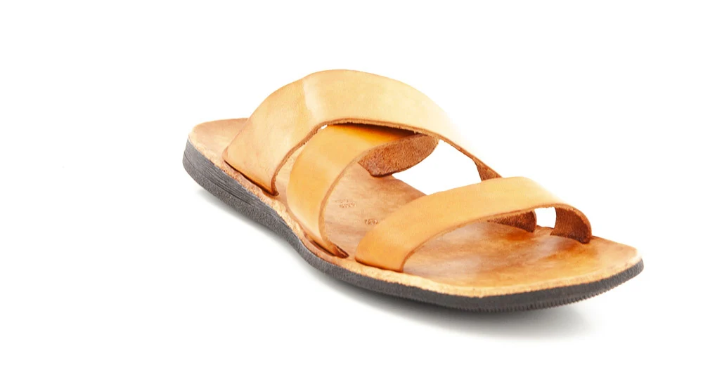 BRADOR - SAND 46-521 GOLD