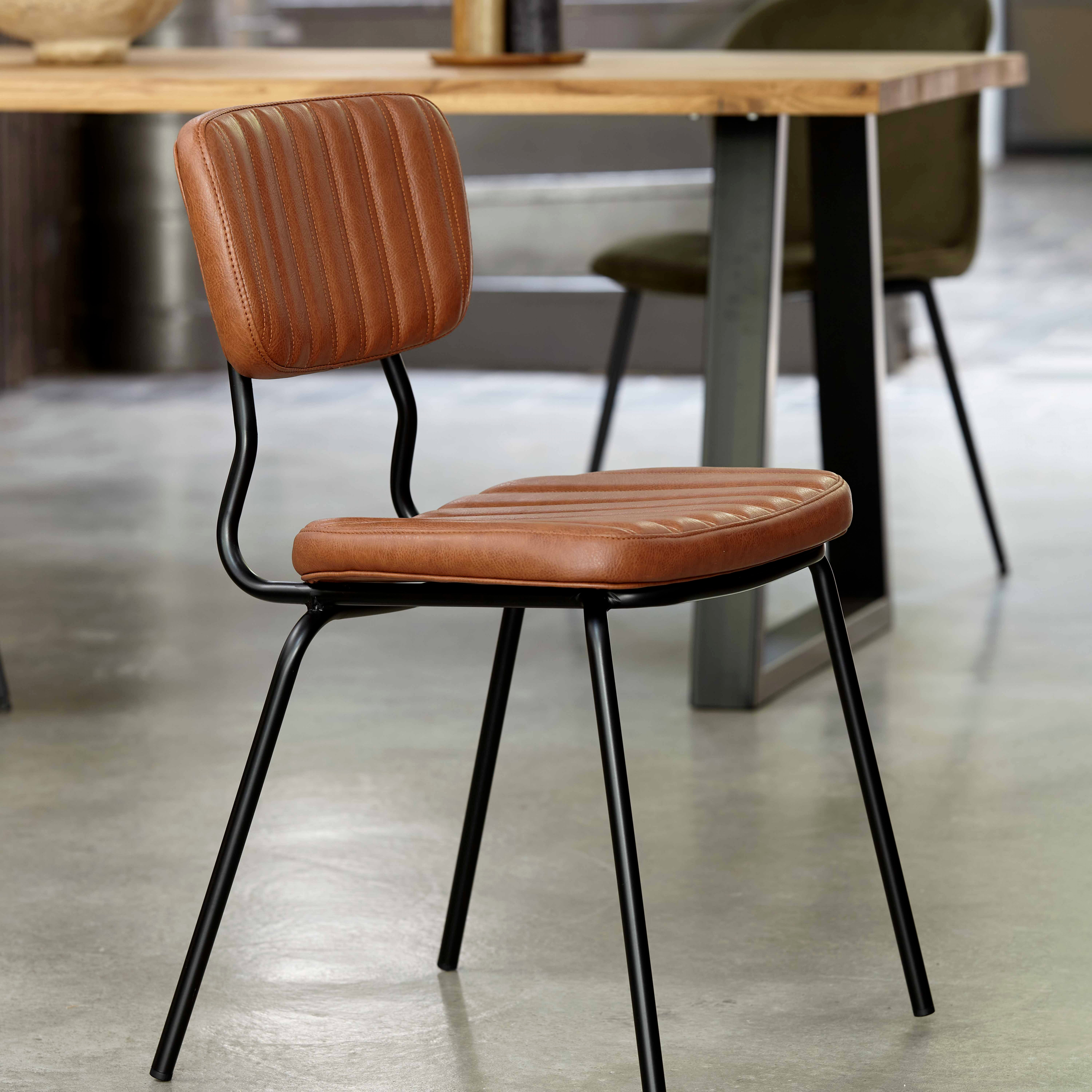 Lot de 2 chaises en textile enduit marron foncé