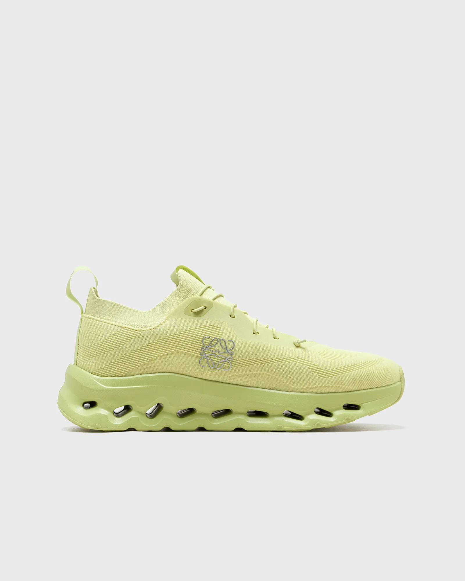 ON X LOEWE WMNS CLOUDTILT