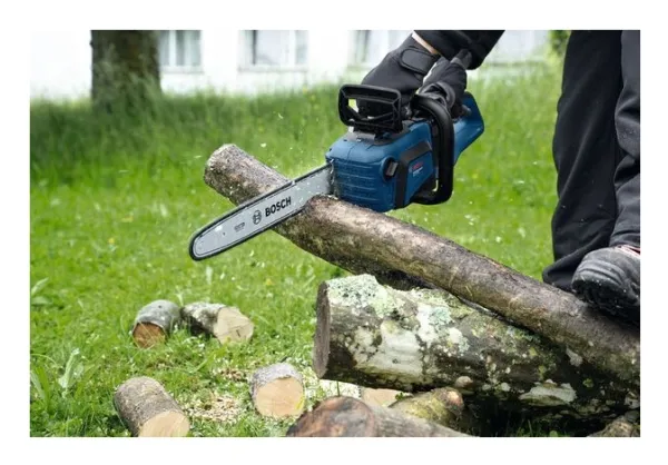 Akku-kædesav Bosch GKE 18V-40 uden batteri 40 cm - SOLO