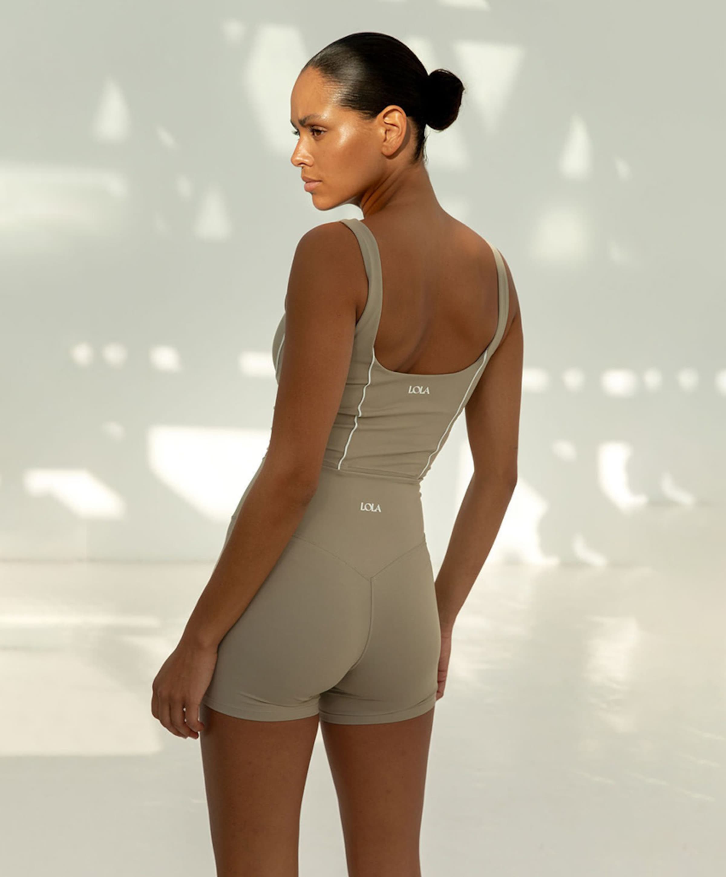 The Lola Club Alma dames tights shorts beige