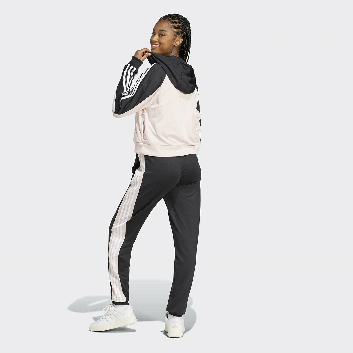 ROUPAS ESPORTIVAS ADIDAS<br>Conjunto de treino BOLDBLOCK