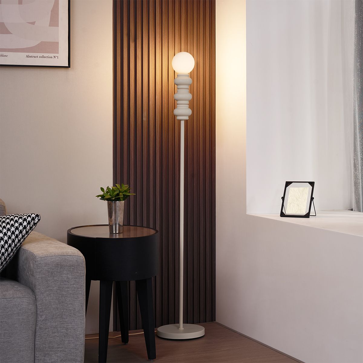 Retro vloerlamp beige met mat glas - Fedde